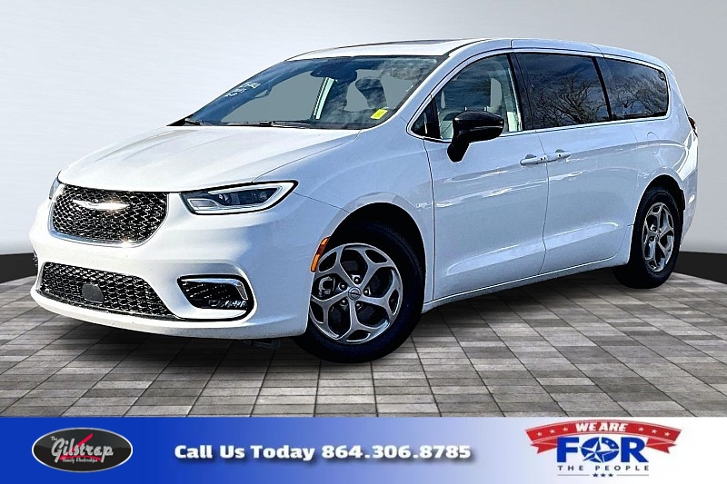 Used 2024  Chrysler Pacifica Limited FWD at The Gilstrap Family Dealerships near Easley&comma; SC