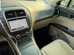 Used 2018  Lincoln MKX 4d SUV AWD Reserve 3&period;7L at The Truck Farm near Easley&comma; SC