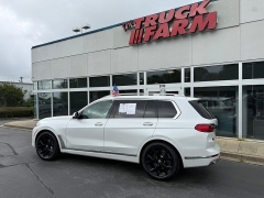 Used 2020  BMW X7 xDrive40i Sports Activity Vehicle at The Truck Farm near Easley&comma; SC