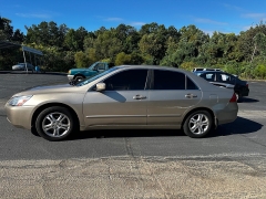 Used 2007  Honda Accord Sdn 4dr I4 AT at The Truck Farm near Easley&comma; SC