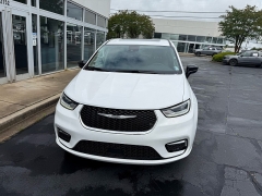 Used 2024  Chrysler Pacifica Limited FWD at The Truck Farm near Easley&comma; SC