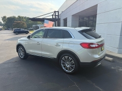 Used 2018  Lincoln MKX 4d SUV AWD Reserve 3&period;7L at The Truck Farm near Easley&comma; SC