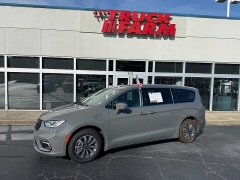  2022 Chrysler Pacifica Hybrid Touring L FWD at The Truck Farm near Easley&comma; SC