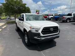 Used 2017  Toyota Tacoma 2WD Access Cab SR5 at The Truck Farm near Easley&comma; SC
