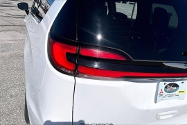 Used 2024  Chrysler Pacifica Touring L FWD at The Gilstrap Family Dealerships near Easley&comma; SC