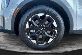 Used 2025  Kia Sorento S FWD at The Gilstrap Family Dealerships near Easley&comma; SC