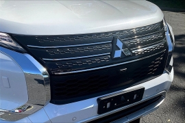 Used 2023  Mitsubishi Outlander Plug-In Hybrid SEL S-AWC at The Gilstrap Family Dealerships near Easley&comma; SC