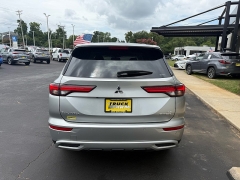 Used 2024  Mitsubishi Outlander Plug-In Hybrid SE S-AWC w&sol;Tech Pkg at The Truck Farm near Easley&comma; SC