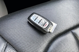 Used 2024  Chrysler Pacifica Limited FWD at The Gilstrap Family Dealerships near Easley&comma; SC