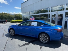 Used 2025  Nissan Altima SL AWD at The Truck Farm near Easley&comma; SC