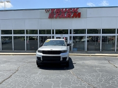 Used 2024  Jeep Grand Cherokee L Altitude 4x4 at The Truck Farm near Easley&comma; SC