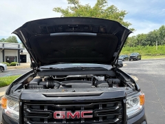 Used 2022  GMC Canyon 2WD Crew Cab 128" Elevation at The Truck Farm near Easley&comma; SC