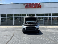 Used 2024  Jeep Grand Cherokee L Altitude 4x4 at The Truck Farm near Easley&comma; SC