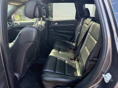 Used 2015  Jeep Grand Cherokee 4d SUV 4WD Limited at The Truck Farm near Easley&comma; SC