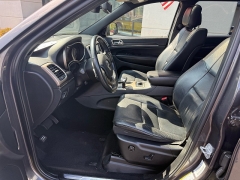 Used 2015  Jeep Grand Cherokee 4d SUV 4WD Limited at The Truck Farm near Easley&comma; SC