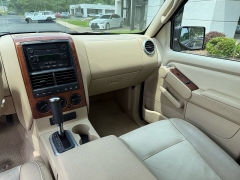 Used 2006  Ford Explorer 4d SUV 4WD Eddie Bauer at The Truck Farm near Easley&comma; SC
