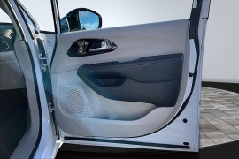 Used 2024  Chrysler Pacifica Limited FWD at The Gilstrap Family Dealerships near Easley&comma; SC