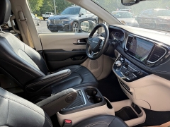 Used 2022  Chrysler Pacifica Hybrid Touring L FWD at The Truck Farm near Easley&comma; SC