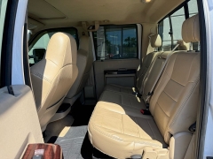 Used 2008  Ford Super Duty F-250 4WD Crew Cab Lariat at The Truck Farm near Easley&comma; SC