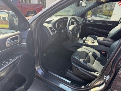 Used 2015  Jeep Grand Cherokee 4d SUV 4WD Limited at The Truck Farm near Easley&comma; SC
