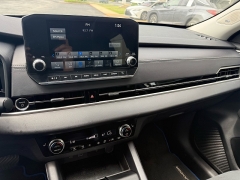 Used 2024  Mitsubishi Outlander Plug-In Hybrid SE S-AWC w&sol;Tech Pkg at The Truck Farm near Easley&comma; SC