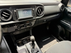 Used 2017  Toyota Tacoma 2WD Access Cab SR5 at The Truck Farm near Easley&comma; SC