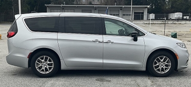 Used 2024  Chrysler Pacifica Touring L FWD at The Gilstrap Family Dealerships near Easley&comma; SC