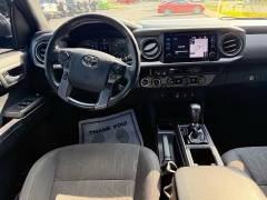 Used 2018  Toyota Tacoma 4WD Double Cab TRD Off-Road Auto at The Truck Farm near Easley&comma; SC