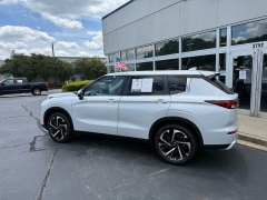 Used 2024  Mitsubishi Outlander SE FWD at The Truck Farm near Easley&comma; SC