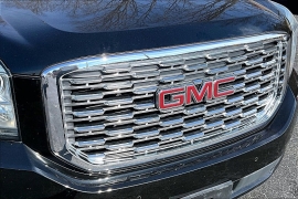 Used 2019  GMC Yukon XL 4d SUV 4WD Denali at The Gilstrap Family Dealerships near Easley&comma; SC