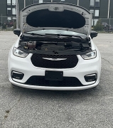 Used 2024  Chrysler Pacifica Touring L FWD at The Gilstrap Family Dealerships near Easley&comma; SC