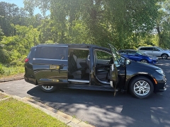 Used 2022  Chrysler Pacifica Touring L FWD at The Truck Farm near Easley&comma; SC