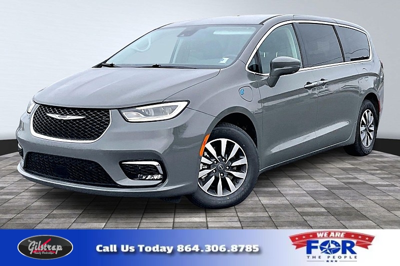 Used 2022  Chrysler Pacifica Hybrid Touring L FWD at The Gilstrap Family Dealerships near Easley&comma; SC