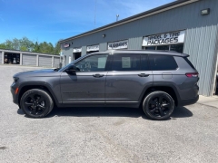 Used 2023  Jeep Grand Cherokee L Altitude 4x4 at Tecforce Automotive near Bridgeport&comma; NY