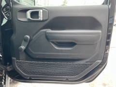 Used 2023  Jeep Gladiator Sport S 4x4 at Tecforce Automotive near Bridgeport&comma; NY