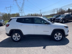 Used 2022  Jeep Compass Latitude 4x4 at Tecforce Automotive near Bridgeport&comma; NY