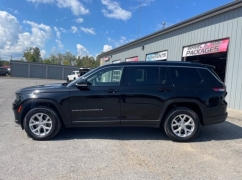 Used 2023  Jeep Grand Cherokee L Limited 4x4 at Tecforce Automotive near Bridgeport&comma; NY