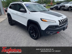 Used 2016  Jeep Cherokee 4d SUV 4WD Trailhawk V6 at Tecforce Automotive near Bridgeport&comma; NY