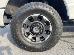 Used 2023  Ford Super Duty F-250 4WD LARIAT Crew Cab SRW 6&period;75' Box at Tecforce Automotive near Bridgeport&comma; NY