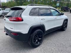 Used 2016  Jeep Cherokee 4d SUV 4WD Trailhawk V6 at Tecforce Automotive near Bridgeport&comma; NY