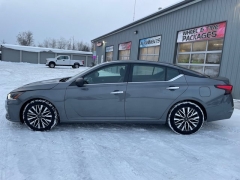 Used 2024  Nissan Altima 2&period;5 SV Sedan at Tecforce Automotive near Bridgeport&comma; NY
