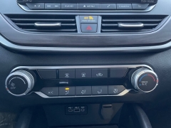 Used 2022  Jeep Grand Cherokee Altitude 4x4 at Tecforce Automotive near Bridgeport&comma; NY