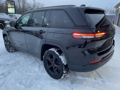 Used 2022  Jeep Grand Cherokee Altitude 4x4 at Tecforce Automotive near Bridgeport&comma; NY