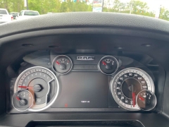 Used 2021  Ram 1500 Classic 4WD SLT Crew Cab 5'7" Box at Tecforce Automotive near Bridgeport&comma; NY