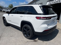 Used 2023  Jeep Grand Cherokee Altitude X 4x4 at Tecforce Automotive near Bridgeport&comma; NY