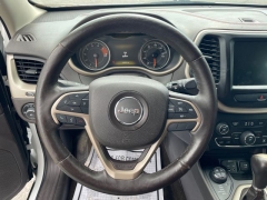 Used 2016  Jeep Cherokee 4d SUV 4WD Trailhawk V6 at Tecforce Automotive near Bridgeport&comma; NY