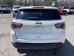 Used 2022  Jeep Compass Latitude 4x4 at Tecforce Automotive near Bridgeport&comma; NY