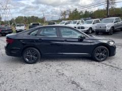 Used 2024  Volkswagen Jetta SE Auto at Tecforce Automotive near Bridgeport&comma; NY