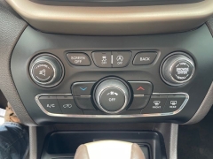 Used 2016  Jeep Cherokee 4d SUV 4WD Trailhawk V6 at Tecforce Automotive near Bridgeport&comma; NY
