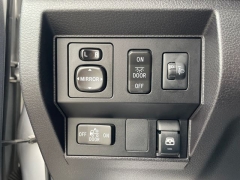 Used 2016  Toyota Tundra 4WD CrewMax SR5 5&period;7L at Tecforce Automotive near Bridgeport&comma; NY